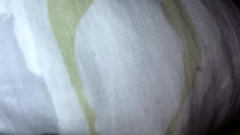 Snapshot of iuuuf2 chatting on 12/16/24, 01:53 Iuuuf2 or Samel online show from 12/16/24, 01:53