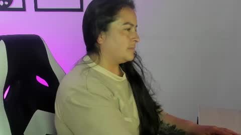 ivana online show from 06/30/26, 04:46