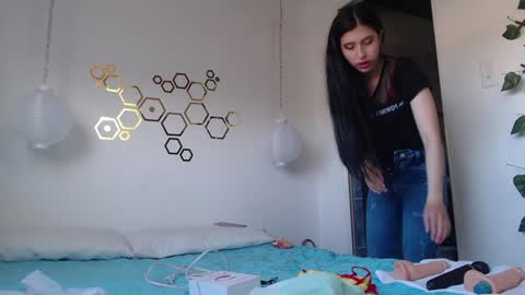 Adris online show from 02/06/25, 10:21