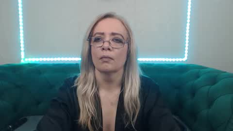 ivanacharm online show from 01/19/26, 04:49