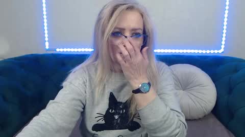 ivanacharm online show from 05/04/26, 03:24