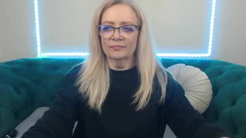 ivanacharm online show from 05/19/26, 03:13