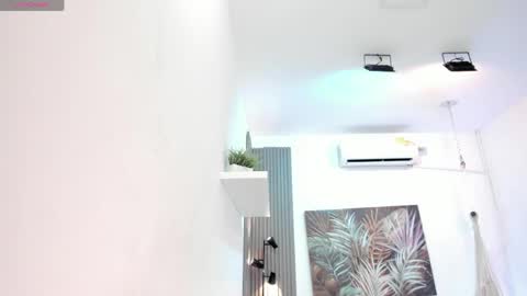 Snapshot of ivania_lua chatting on 05/01/26, 11:37 ivania_lua online show from 05/01/26, 11:37