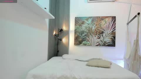 Snapshot of ivania_lua chatting on 05/14/26, 11:17 ivania_lua online show from 05/14/26, 11:17