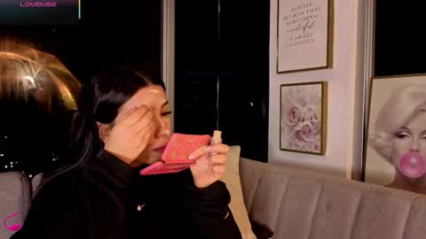 Ivanna West online show from 12/18/25, 10:10