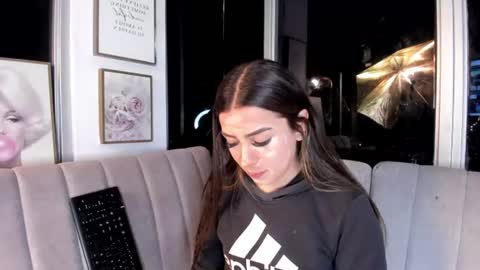 Snapshot of ivanna_west chatting on 07/07/26, 10:19 Ivanna West online show from 07/07/26, 10:19