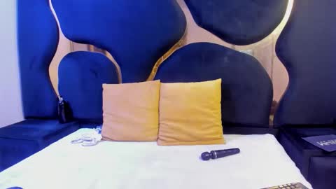 ivannaa18 online show from 10/31/25, 04:02