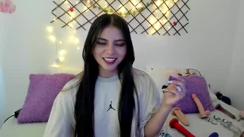 Snapshot of ivannabruner chatting on 09/18/25, 07:49 Ivanna online show from 09/18/25, 07:49