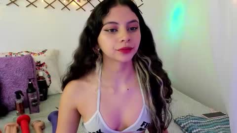 Snapshot of ivannabruner chatting on 11/25/25, 04:51 Ivanna online show from 11/25/25, 04:51