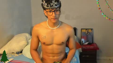 Snapshot of ivano_jones chatting on 12/15/24, 04:51 Ivano online show from 12/15/24, 04:51