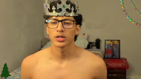 Snapshot of ivano_jones chatting on 12/19/24, 03:51 Ivano online show from 12/19/24, 03:51