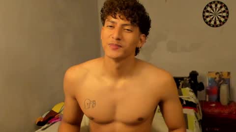 Snapshot of ivano_jones chatting on 01/30/25, 07:15 Ivano online show from 01/30/25, 07:15