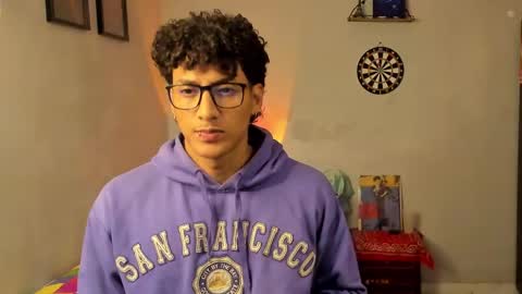 Snapshot of ivano_jones chatting on 03/05/25, 10:00 Ivano online show from 03/05/25, 10:00