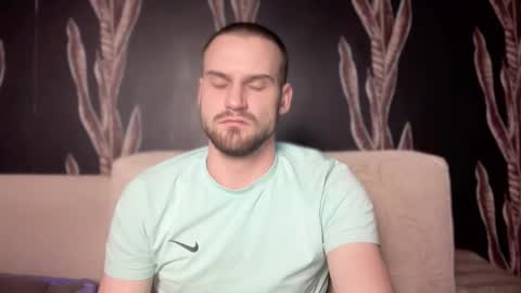 Snapshot of iveran_love1 chatting on 10/21/25, 05:02 iveran online show from 10/21/25, 05:02