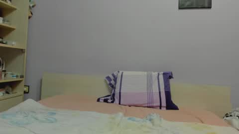 Snapshot of iveto69 chatting on 02/23/25, 04:50 Iveta online show from 02/23/25, 04:50