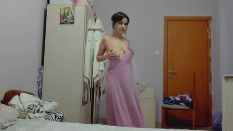 Snapshot of iveto69 chatting on 09/17/25, 12:12 Iveta online show from 09/17/25, 12:12