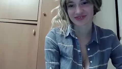 ivetta911 online show from 12/21/25, 01:29