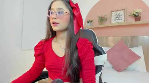 I V E T T E online show from 04/17/26, 07:39