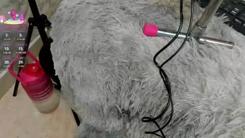 Ivis  online show from 04/19/26, 01:43