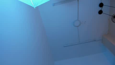 Snapshot of ivo_beischel chatting on 09/19/25, 11:33 Ivo Beischel online show from 09/19/25, 11:33