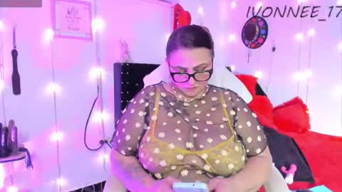 Ivonne online show from 03/17/26, 02:38