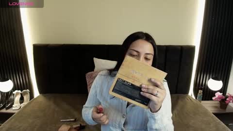 I V O N N E R O S S online show from 03/12/26, 12:00