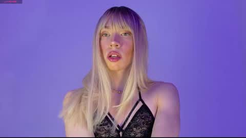 Ivonny online show from 12/01/25, 02:05