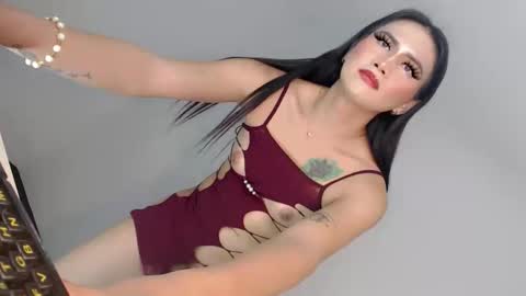 Snapshot of ivory_cat69 chatting on 05/02/26, 04:23 Miss Ivory online show from 05/02/26, 04:23