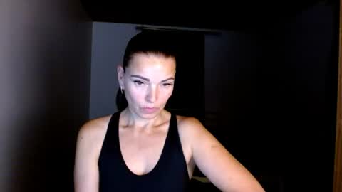 Snapshot of ivorymuse chatting on 07/08/26, 09:30 Lana online show from 07/08/26, 09:30