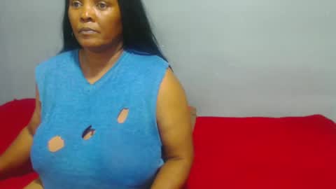 IVORYTITS48 online show from 02/25/25, 11:41