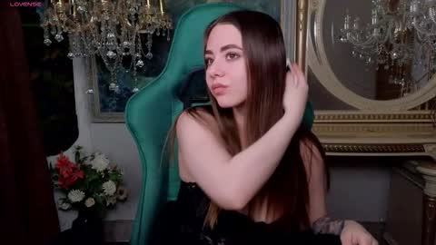 ivorywood_ online show from 11/19/25, 10:37