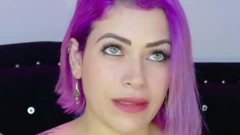 Snapshot of ivy__taylorr chatting on 05/07/26, 10:59 Diana Rojas online show from 05/07/26, 10:59