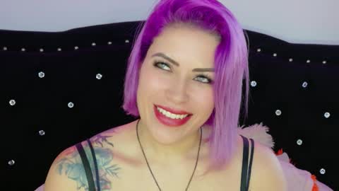 Snapshot of ivy__taylorr chatting on 05/11/26, 09:45 Diana Rojas online show from 05/11/26, 09:45