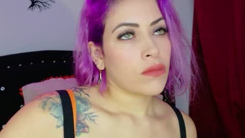 Snapshot of ivy__taylorr chatting on 05/18/26, 04:29 Diana Rojas online show from 05/18/26, 04:29