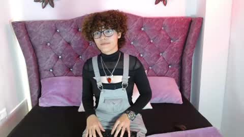 Snapshot of ivy_fantasy69 chatting on 05/19/26, 11:22 ivy_fantasy69 online show from 05/19/26, 11:22