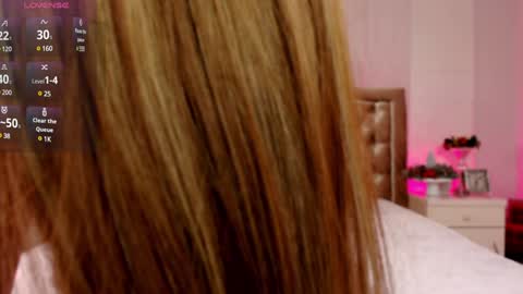 Ivy Myaa online show from 12/15/24, 08:25