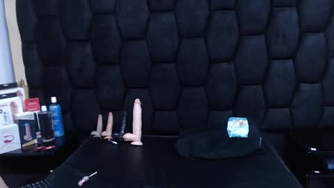 ivy_skinny online show from 11/25/25, 09:15