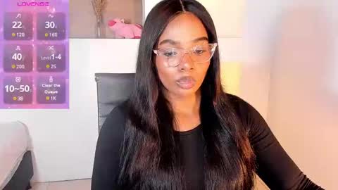 Snapshot of ivybliss8 chatting on 02/07/25, 02:37 i v y  b l i s s online show from 02/07/25, 02:37