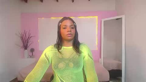 i v y  b l i s s online show from 03/25/26, 08:04