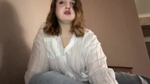 Snapshot of ivyglimpse chatting on 09/12/25, 10:26 ivyglimpse online show from 09/12/25, 10:26