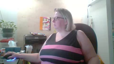 ivyjane3522 online show from 05/01/26, 01:37