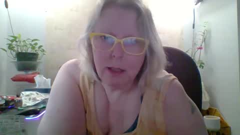 ivyjane3522 online show from 05/11/26, 02:23