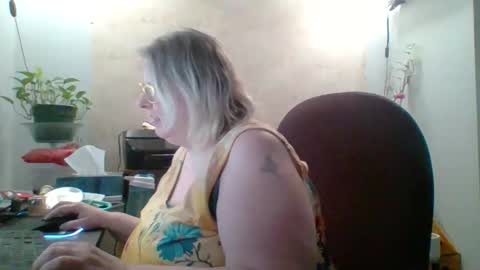 ivyjane3522 online show from 05/11/26, 05:10