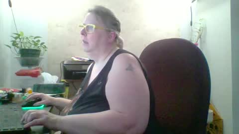 ivyjane3522 online show from 05/13/26, 02:36