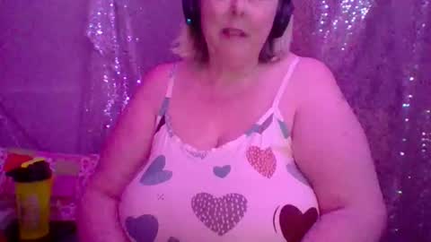 ivyjane3522 online show from 05/24/26, 04:06