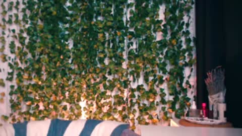 Miss Ivy online show from 12/07/24, 04:03