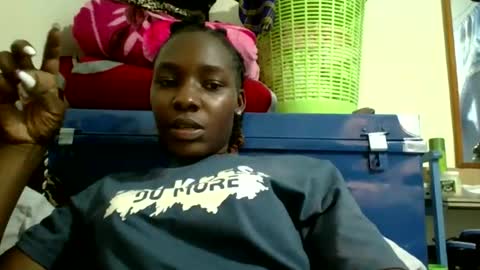 ivyk_ online show from 03/05/26, 11:28