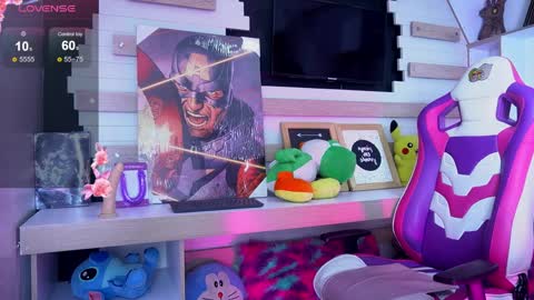 Snapshot of ivyluxe_ chatting on 04/11/26, 04:17 Ivy online show from 04/11/26, 04:17