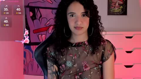 Snapshot of ivymanson_ chatting on 01/12/25, 09:51 Camila online show from 01/12/25, 09:51