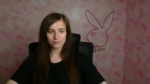 Snapshot of ivynoir_ chatting on 05/19/26, 11:27 Ivy online show from 05/19/26, 11:27